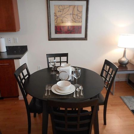 Weichert Suites At Wisconsin Place Чеви Чейс Екстериор снимка